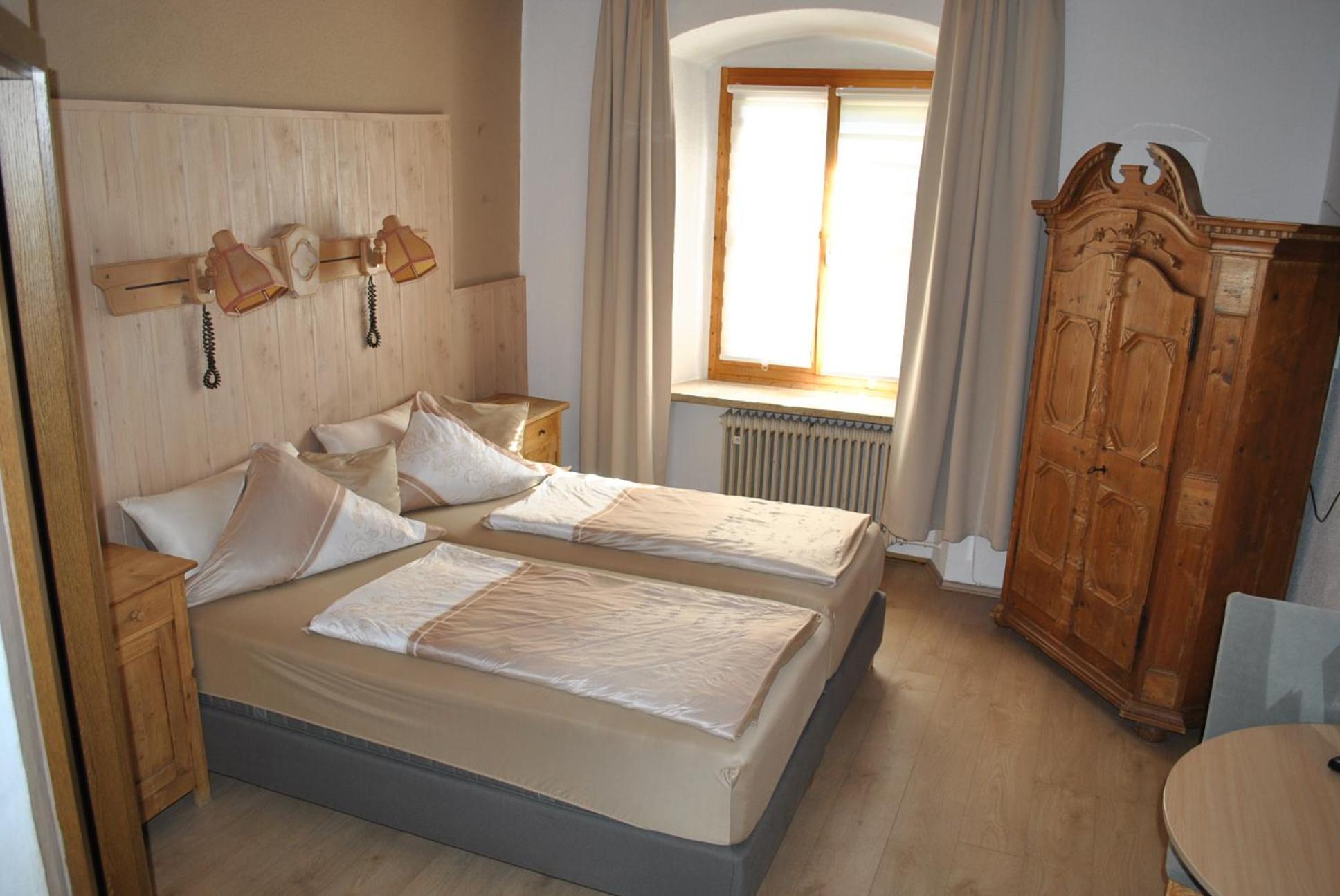 Hotel Pension Schwarzer Adler Nabburg Exteriör bild